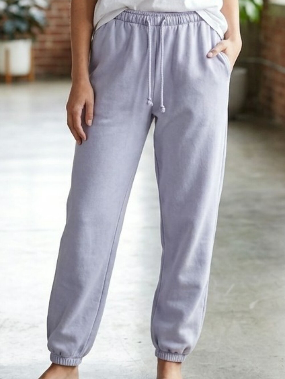 American Eagle Relaxed Joggers